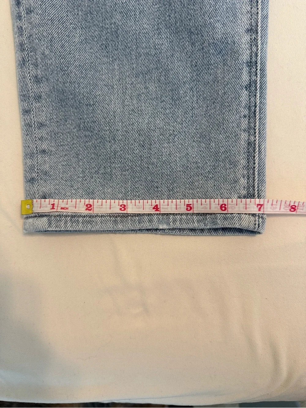 American Eagle Outfitters Light Wash Mom Straight Jeans Women’s 10 Short
